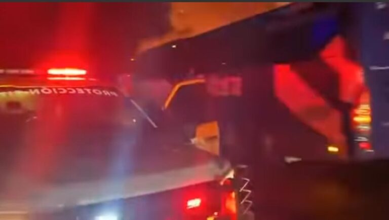 CHOQUE ENTRE TRÁILERES EN CARRETERA A SALTILLO DEJA UNA PERSONA SIN VIDA