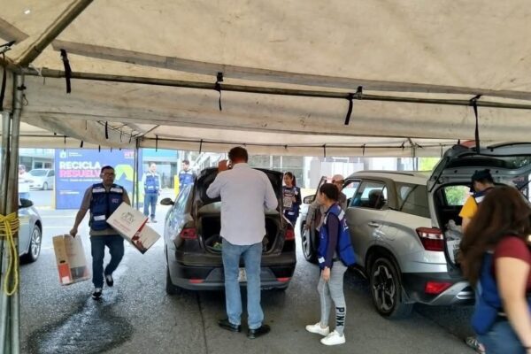 REALIZAN JORNADA DE RECICLAJE EN MONTERREY A TRAVÉS DEL PROGRAMA “RECICLA Y RESUELVE”